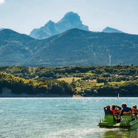 Apartment Entre Lacs Et Montagnes *